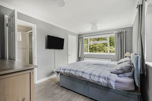 Bedroom- click for photo gallery